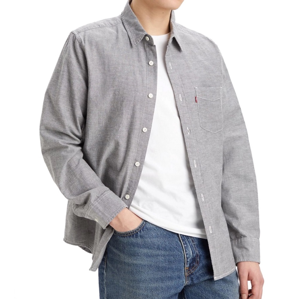 Levi's Button-Down Shirt